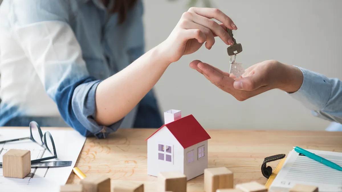 父母買房送子女怎樣最省？房貸誰背差很大！國稅局教「1招」贈與稅差44萬